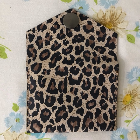 Handmade Genuine Leather Wallet - Picture 4 of 5